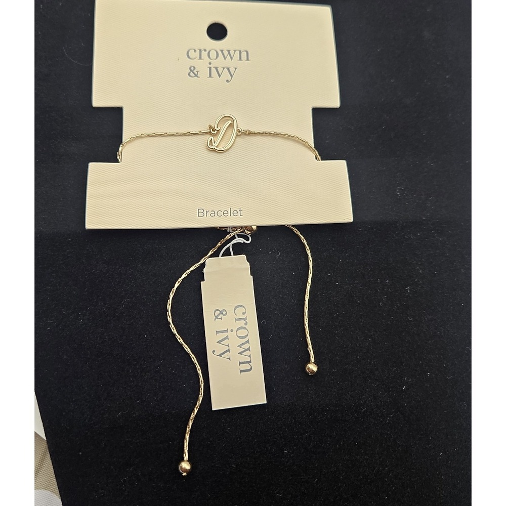 Crown & Ivy Initial 'D' Lariat Style Gold-tone Fashion Bracelet